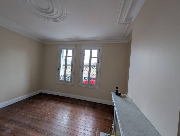 Intérieur appartement ancien après peinture